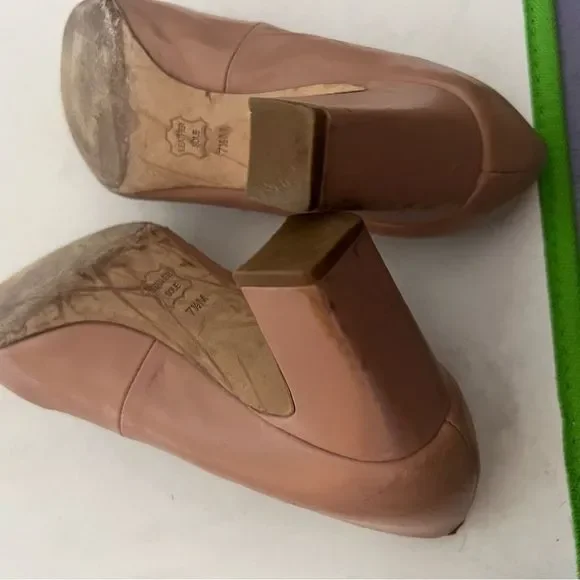 Tory Burch Blush Oak Raleigh Pump runway gold logo dress shoes rare heels - Picture 4 of 11